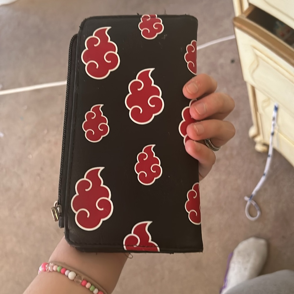 Wallet - Picture 2 of 2